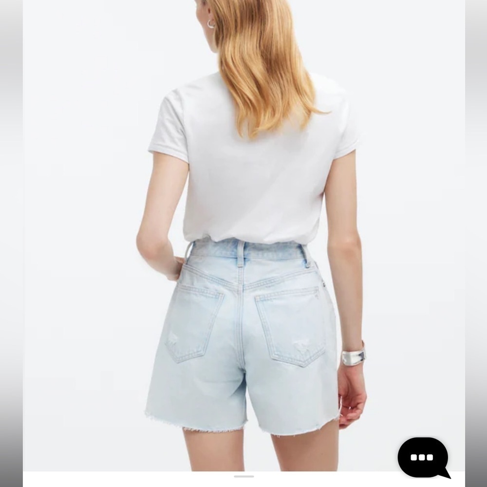 Madewell // EUC The '90s Mid-Length Jean Short in Pearlman Wash - Picture 2 of 10